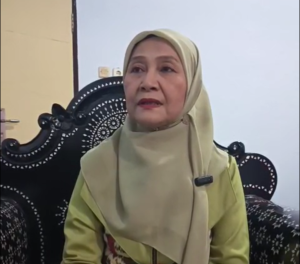 Kepala Dinas Sosial Lombok Timur, Siti Aminah