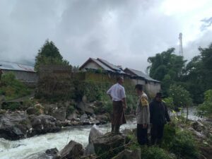 Foto Proses Pencarian Anak Hilang di Sembalun