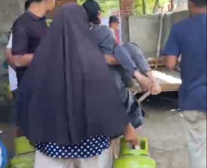 Tangkapan-layar-suasana-ditengah-antrean