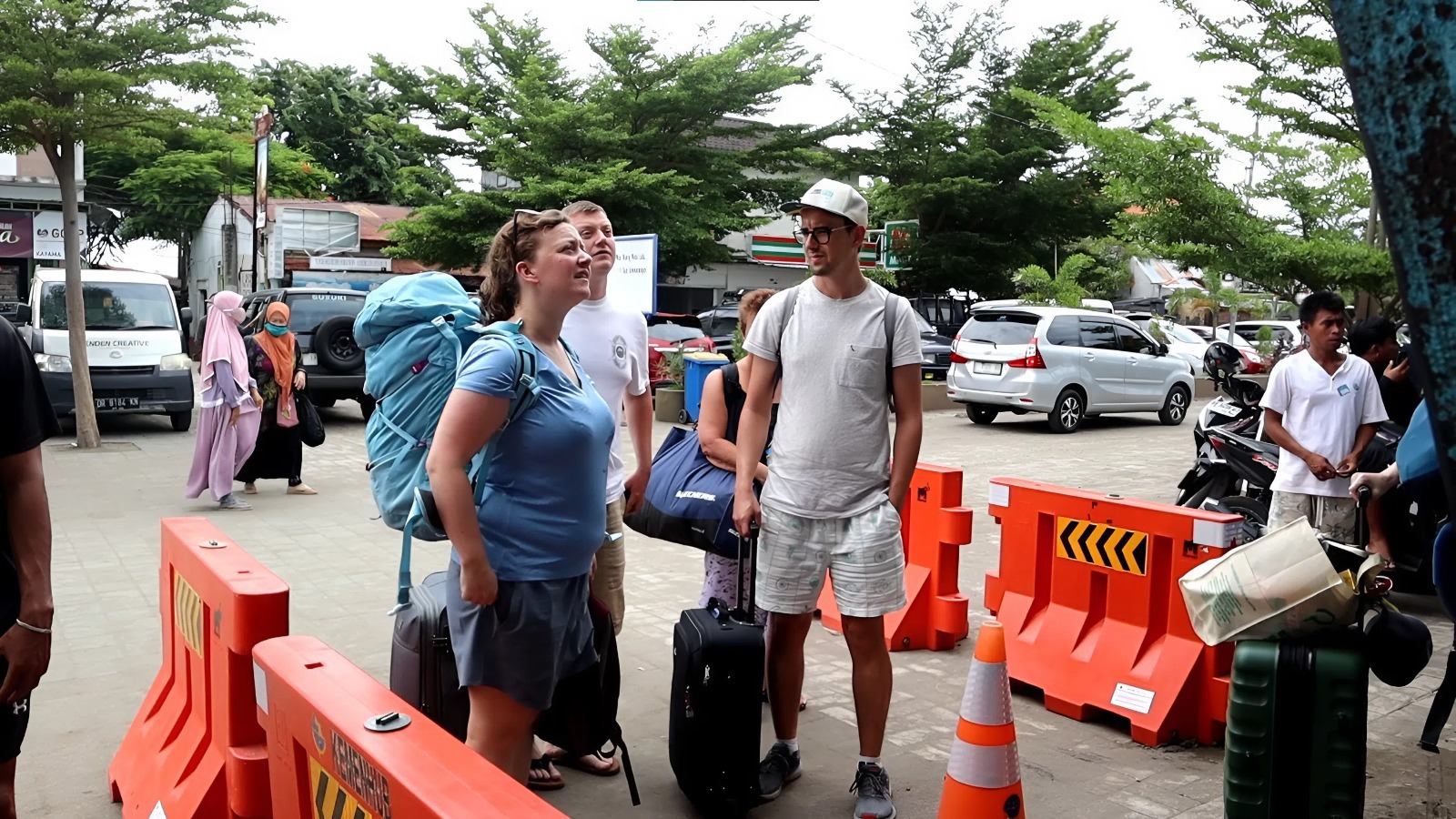 Foto-wisatawan-mancanegara